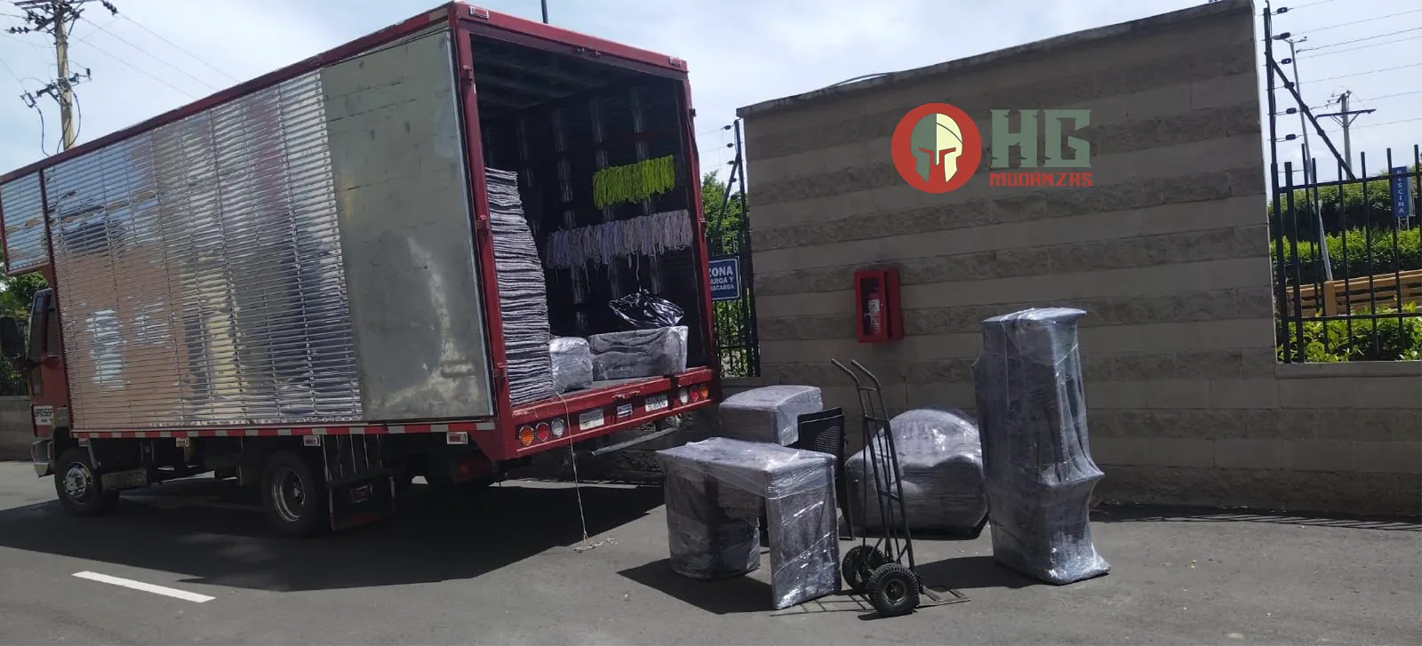 Camión y bodega de Mudanzas HG en Cúcuta